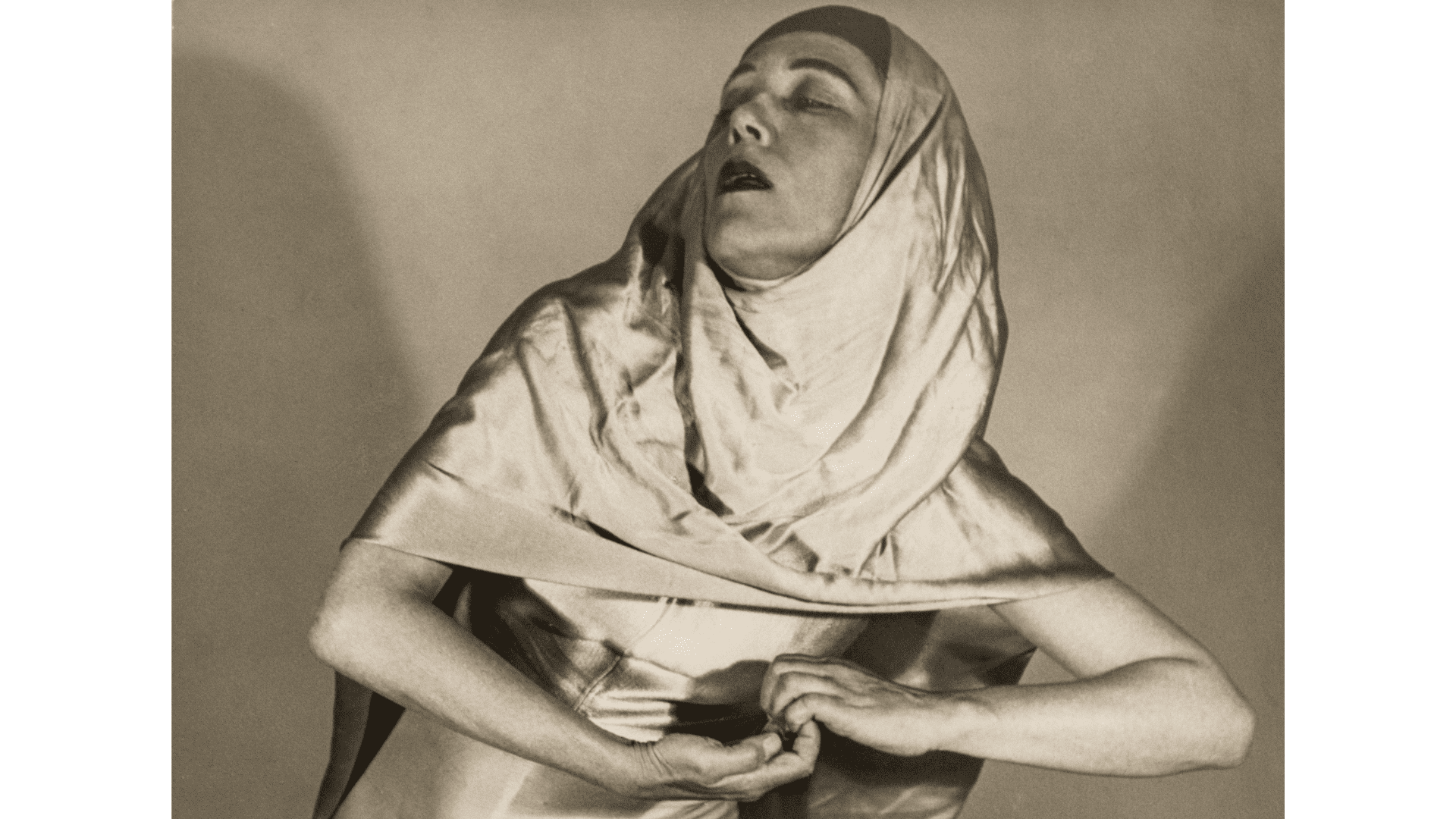 Albert Renger-Patzsch, Mary Wigman, 1930 Vintage Gelatin Silver Print Cartacea Galleria Cartacea Gallery