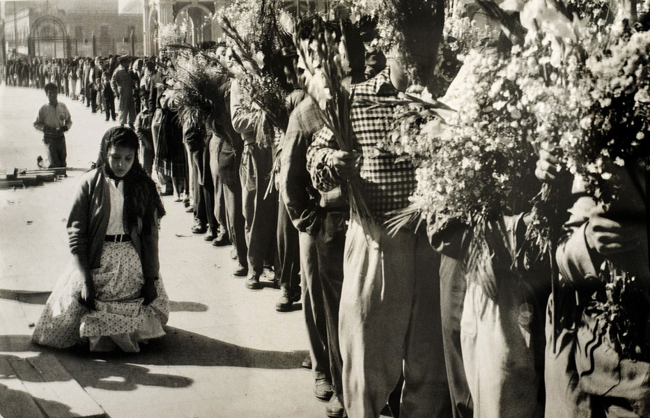 Herbert List, Wallfahre Von Der Kirche Der Virgen De Guadalupe, Mexico City, c.1950 Gelatin Silver Print 
Cartacea Galleria 
Cartacea Gallery