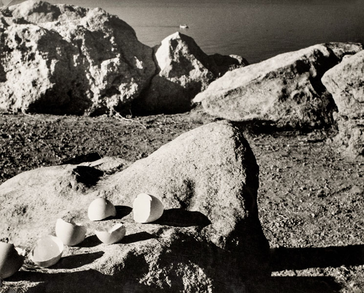 Herbert List, Eggs in Spalato, Yugoslavia, 1937 
Gelatin Silver Print 
Cartacea Galleria 
Cartacea Gallery