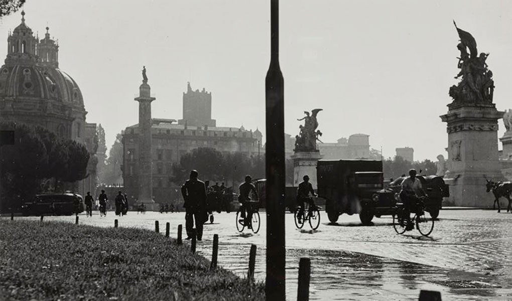 Herbert List, Rome, c.1950 
Vintage Gelatin Silver Print 
Cartacea Galleria 
Cartacea Gallery