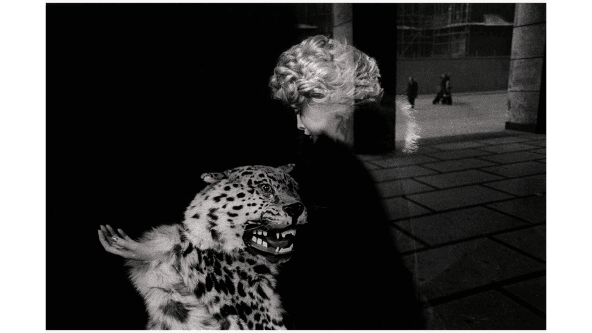 Cartacea Galleria Cartacea Gallery Roberto Salbitani - La Città Invasa (1972-1984)