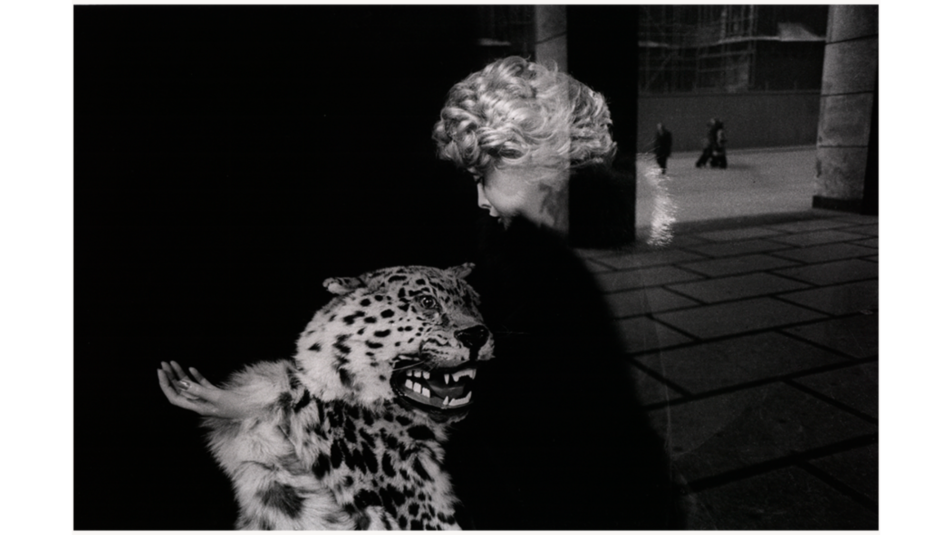 Cartacea Galleria Cartacea Gallery Roberto Salbitani - La Città Invasa (1972-1984)