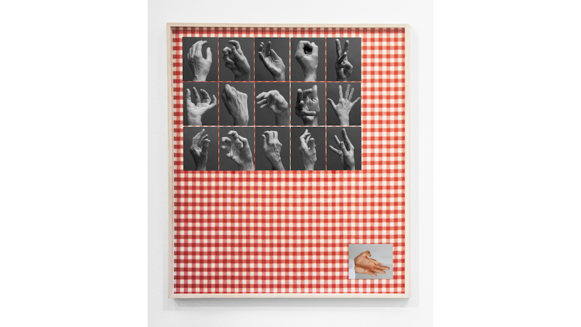 Cartacea Galleria Cartacea Gallery Eleonora Agostini, The Service, 2022, Giclée prints, fabric, 92x80 cm - Edition of 3 + 2AP