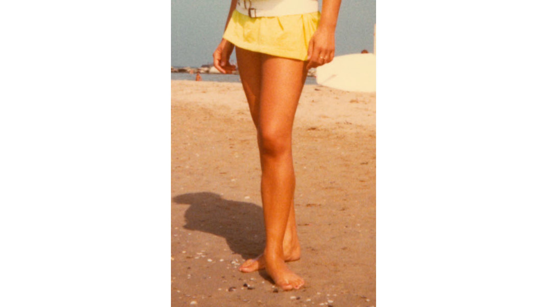 Cartacea Galleria Cartacea Gallery Eleonora Agostini, Leg IV, 2022, C-type Print - Editions of 4 + 2AP, 90 x 60 cm | Editions of 4 + 2AP, 15 x 10 cm